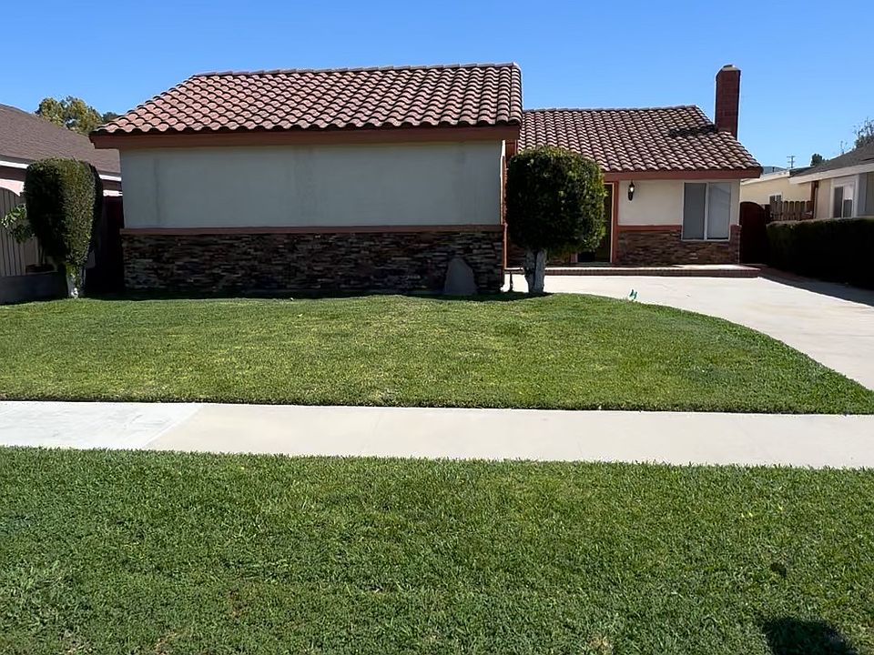 1st image of 1250 N Mosswood Dr