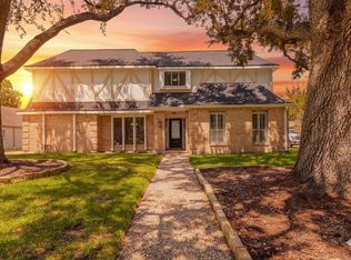 11814 Drexelbrook Dr, Houston, TX 77077