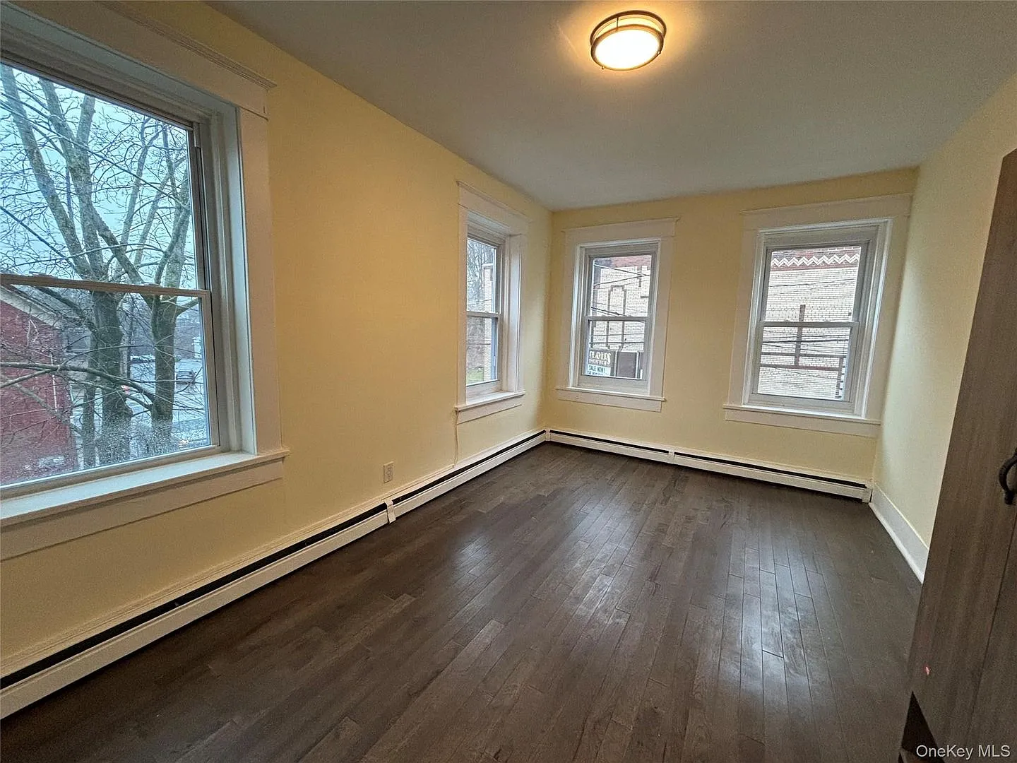 2 bed, 1.0 bath, 960 sqft, $2,500 — Photo 3