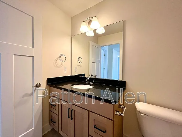117 N Christie Ct — Photo 31