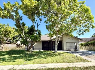 7400 SW 11th Ct, North Lauderdale, FL 33068