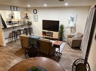 557 Kenbrook Ct APT B, Redding, CA 96003