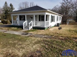 323 N 12th St, Clinton, IN 47842