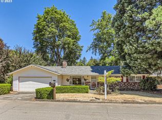 1795 Kilkenny Rd, Lake Oswego, OR 97034