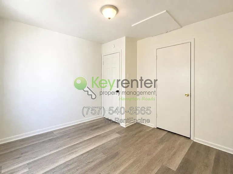4670 Kincaid Ave #D — Photo 16