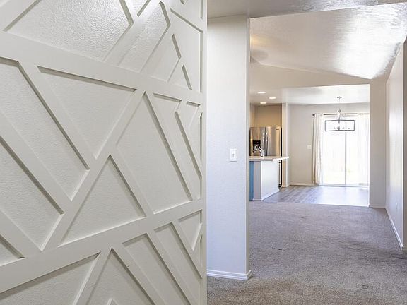 3rd image of 19530 Stowe Way