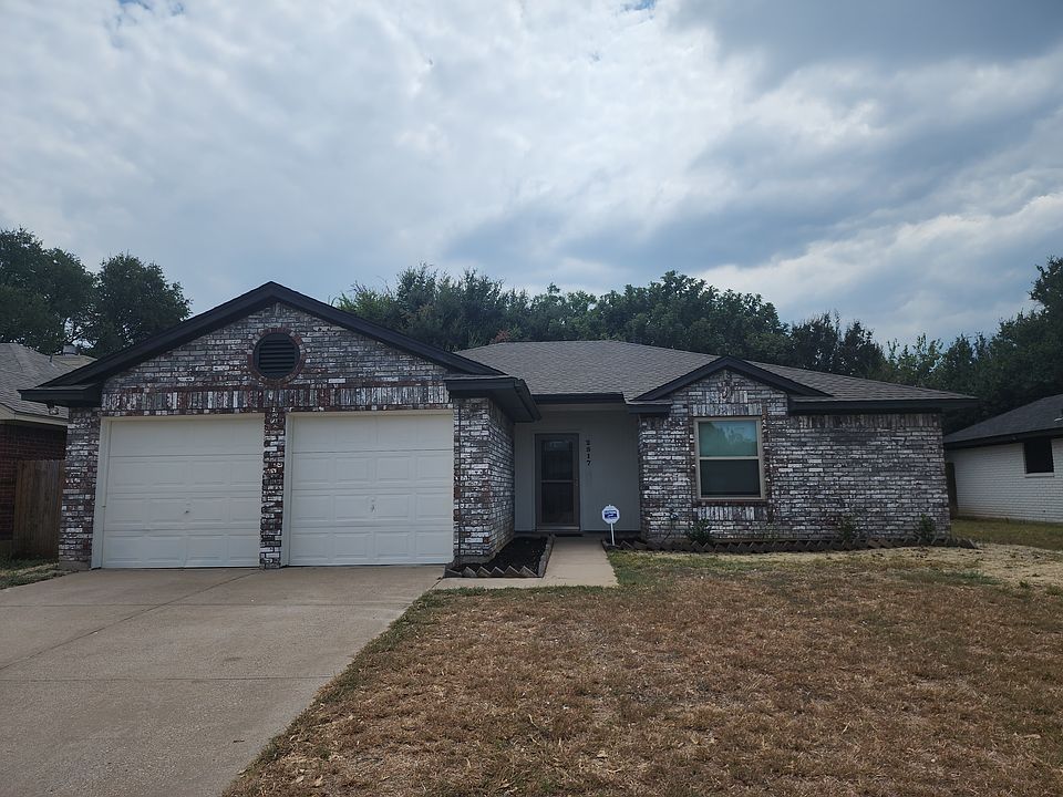 1st image of 2517 Woodlark Dr