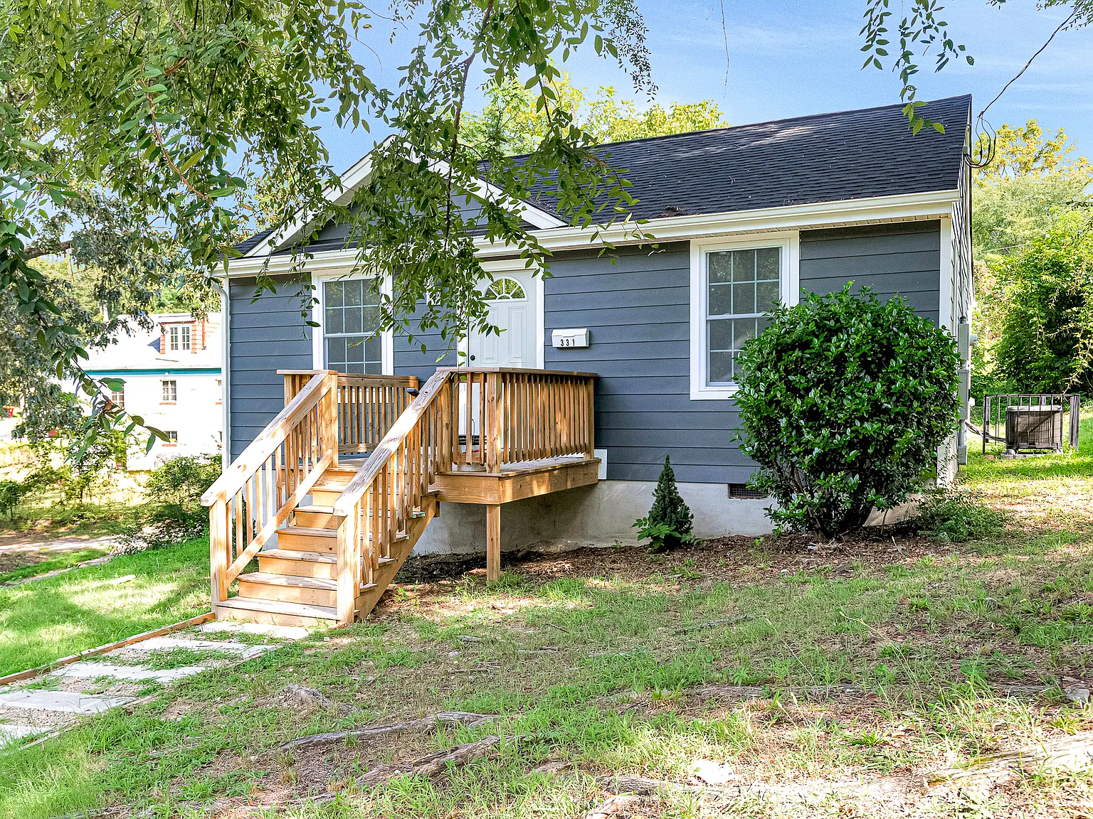 3 bed, 1008 sqft, $2,250 — Photo 4