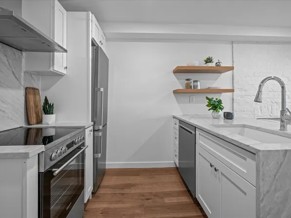 1360 Bergen Street image 19 of 28