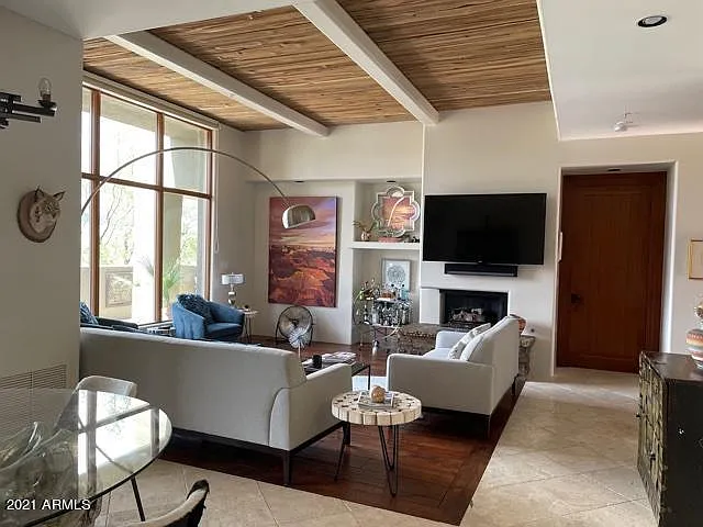 9915 E Graythorn Dr — Photo 6