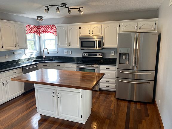 Premium appliances/refrigerator