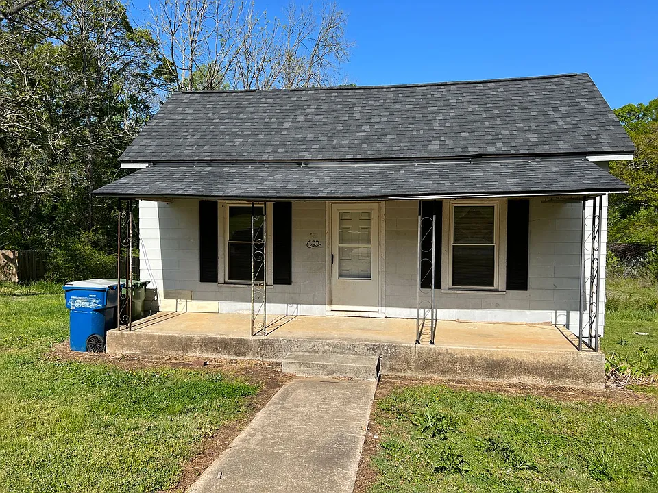 622 Woodlawn Ave