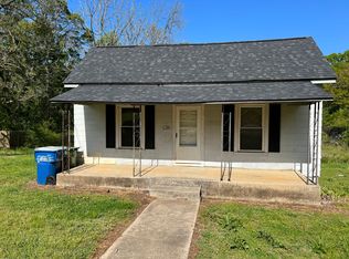 622 Woodlawn Ave, Mount Holly, NC 28120