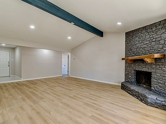 2nd image of 5819 Champions Hill