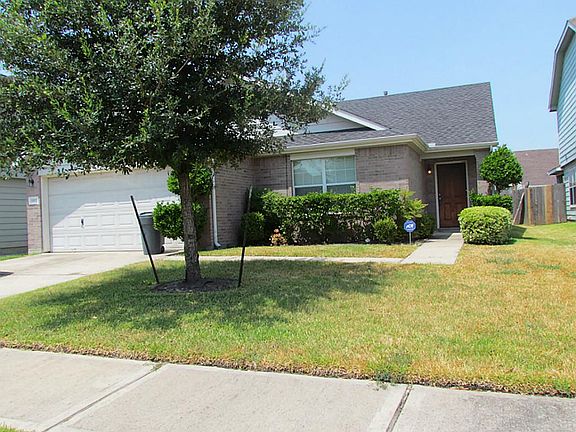 2nd image of 15815 Vinemoss Ln