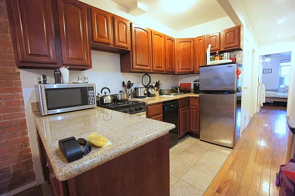 Rented by Compass | media 3