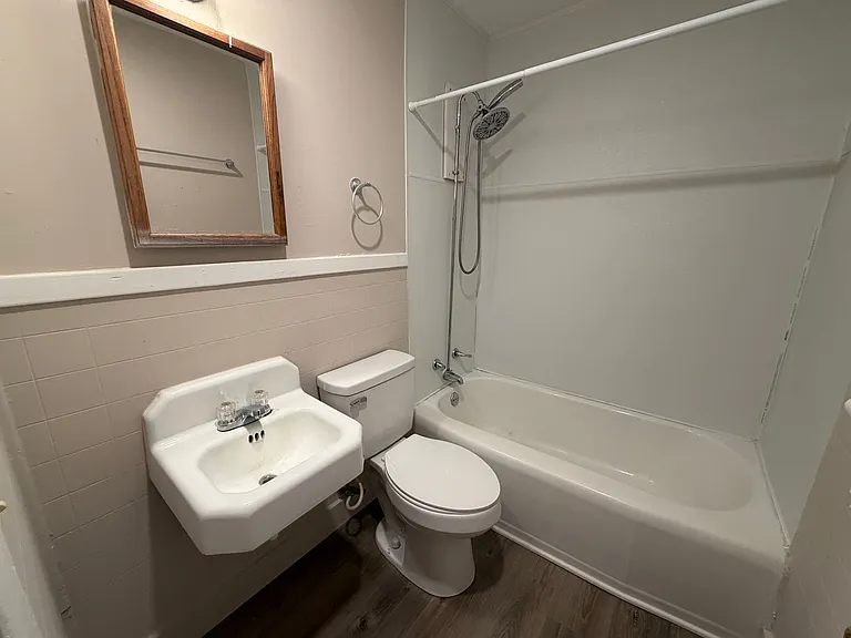 124 Holly St SE — Photo 11