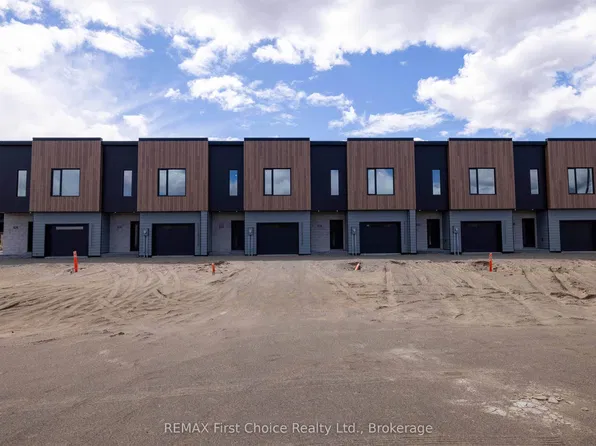834 Weiler Blvd, Thunder Bay, ON P7C 0A7