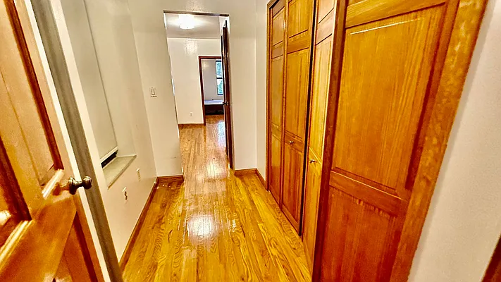 Rented by HOLTON REAL ESTATE INC. | media 5