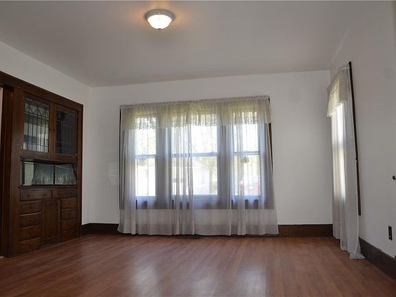 3rd image of 544 E Highland Ave