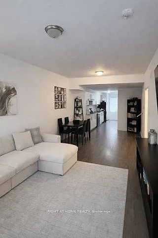 390 Chaffey St #Townhouse G08 — Photo 6