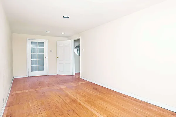 Rented by Arvik Group Real Estate | media 4