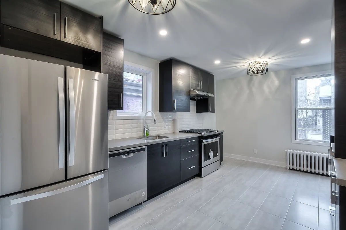 37 Grange Ave - 2 — Photo 1