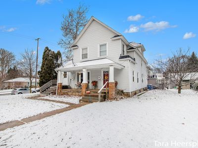 1561 4th St NW, Grand Rapids, MI, 49504