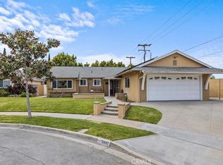 2897 El Rio Cir, Costa Mesa, CA 92626