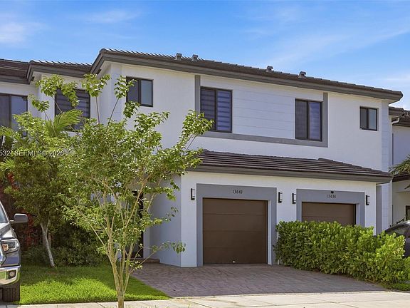 3rd image of 13642 SW 157th Pl