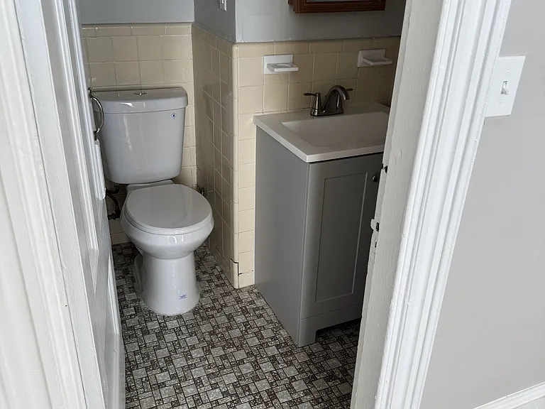 78 Washington Ave #8 — Photo 3
