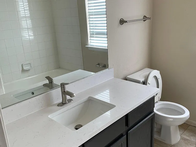 1000 Heritage Park Dr — Photo 28