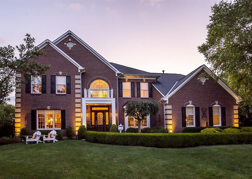 1st image of 9864 Farmstead Dr