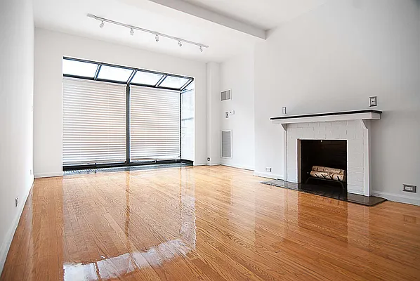 Rented by WAM Partners - William Moses Co. | media 49