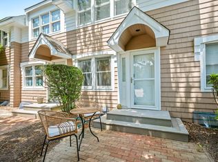 49 Canoe Place Rd APT 312, Hampton Bays, NY 11946