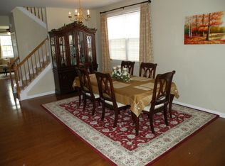 604 Prairie Meadows Ct, Cary, NC 27519