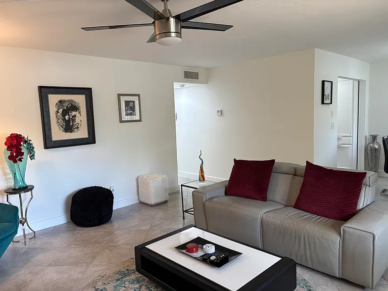 7233 Ashmont Cir #107 — Photo 6