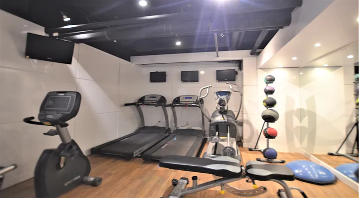 Rented by Manhattan Realty Group | media 7