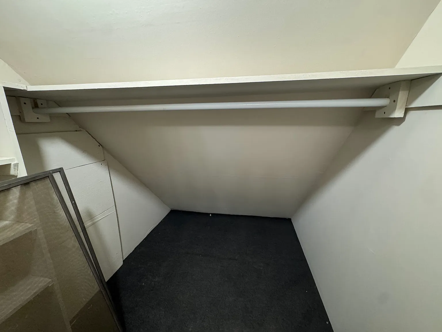 1 bed, 1.5 bath, $2,100 — Photo 4