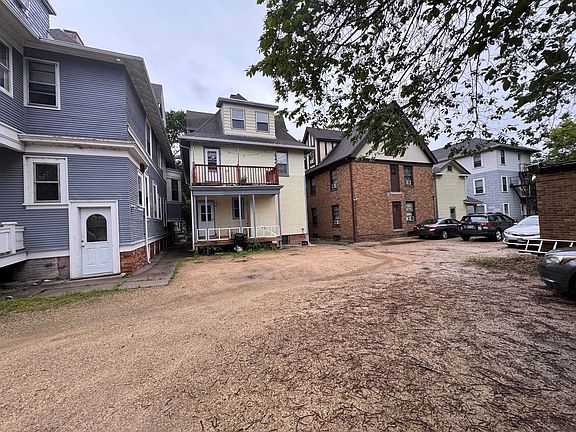 3rd image of 928 Spaight St