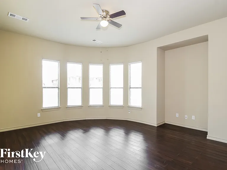 12832 Travers Trl — Photo 11
