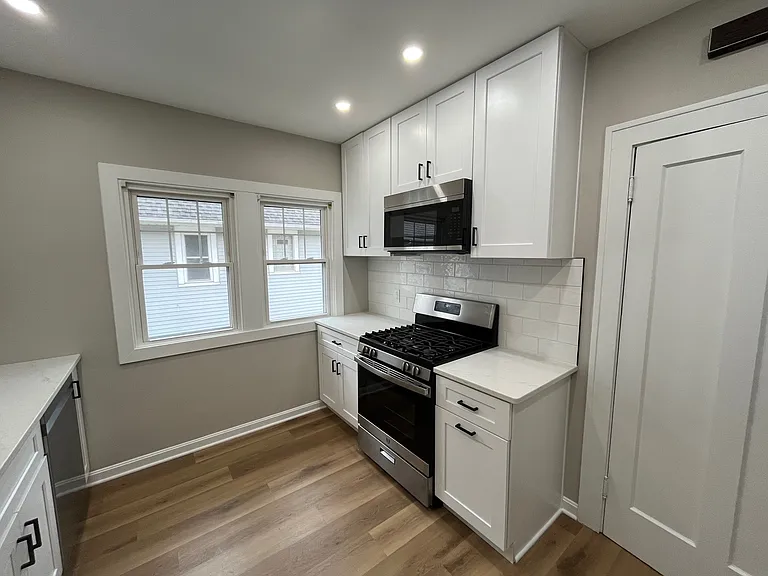 2170 Carabel Ave — Photo 4