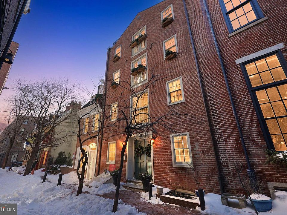 1st image of 126 Cuthbert St APT 3