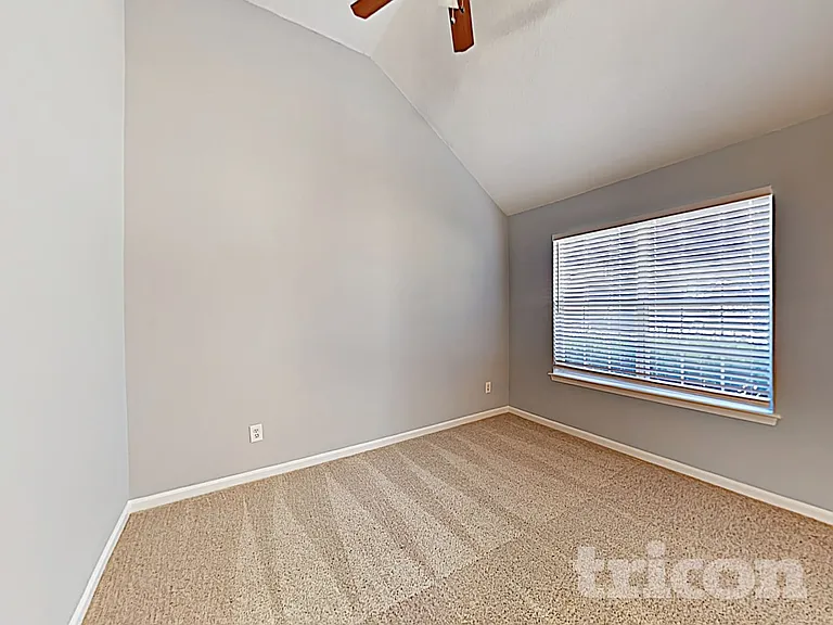 216 Ernestine Way — Photo 5