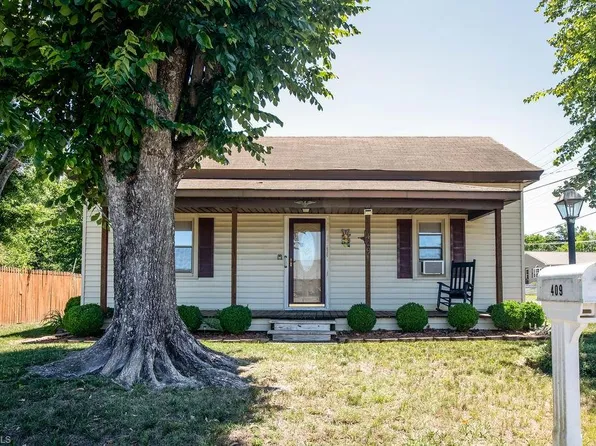 409 Wagstaff St, Thomasville, NC 27360