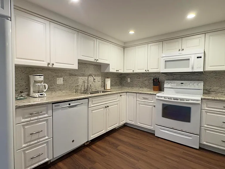 5100 N Ocean Blvd #804 — Photo 8