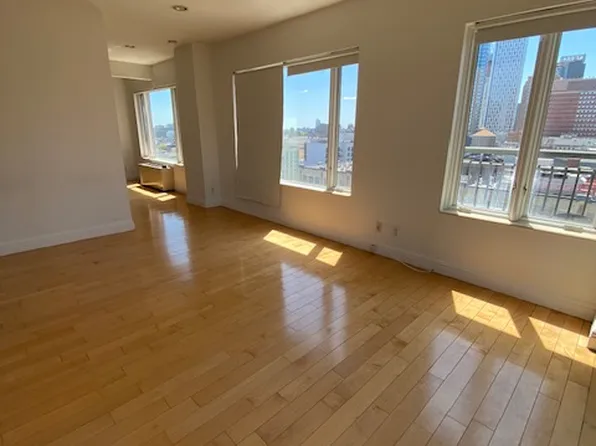 189 Bridge Street image 1 of 17