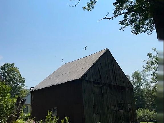 3rd image of 405 Main Street