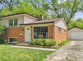 2725 Tennyson Pl, Hazel Crest, IL 60429