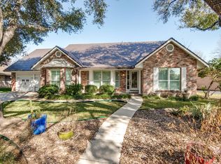 316 Towne Vue Dr, Castle Hills, TX 78213